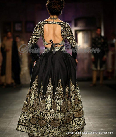 1054 Kangana Ranaout's black bridal lehenga