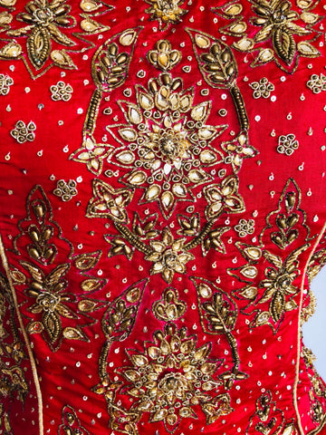 A016 Red traditional gown