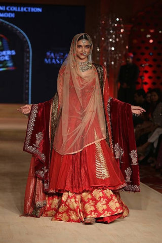 1223 Deepika Padukone's Maroon Velvet Dupatta